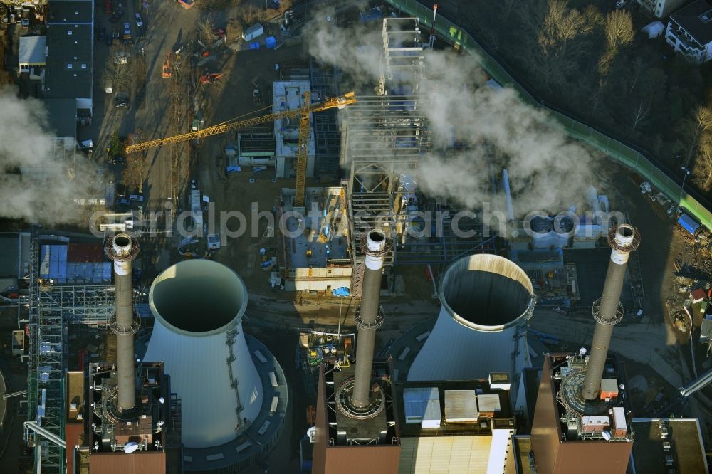 Aerial image Berlin - Exhaust towers of the Vattenfall Europe AG at Teltowkanal in Berlin Lichterfelde