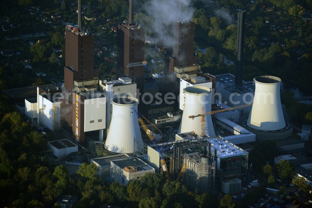 Berlin from the bird's eye view: Exhaust towers of the Vattenfall Europe AG at the canal eltowkanal in Berlin Lichterfelde