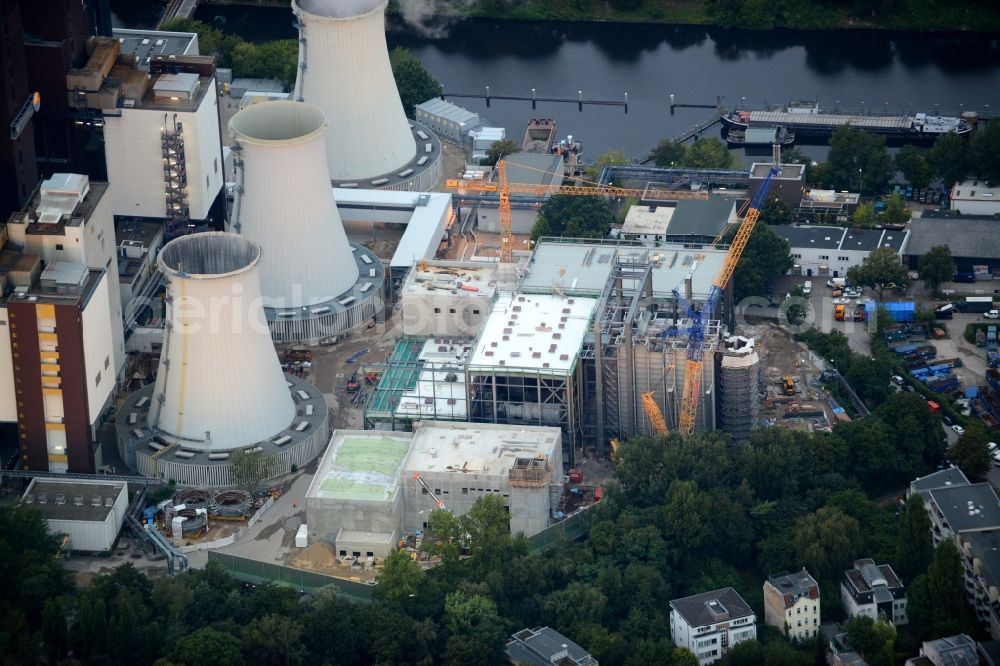 Berlin from the bird's eye view: Exhaust towers of the Vattenfall Europe AG at the canal eltowkanal in Berlin Lichterfelde