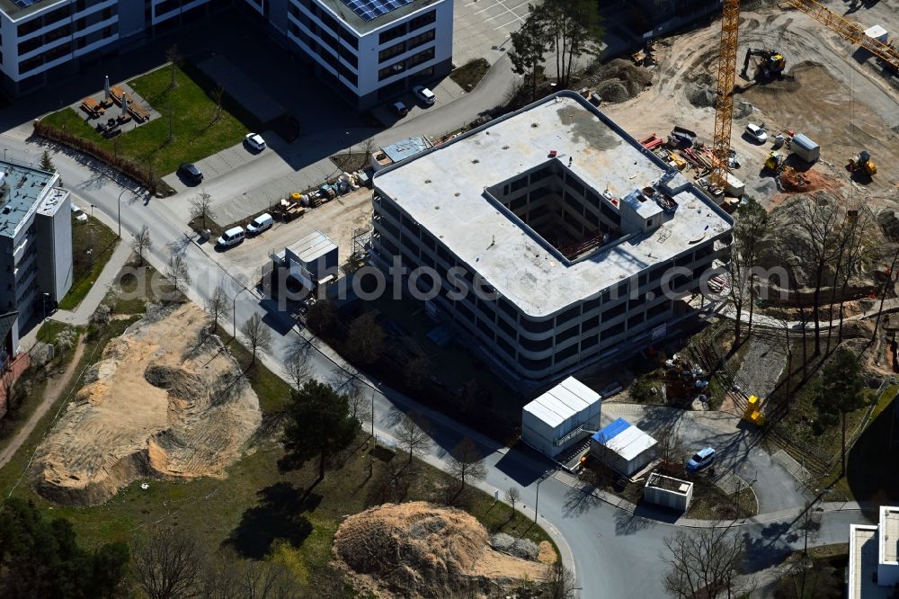 Nürnberg from above - Extension of new building site at the building complex of the institute Fraunhofer-Institut fuer Integrierte Schaltungen IIS on Nordostpark in the district Schafhof in Nuremberg in the state Bavaria, Germany