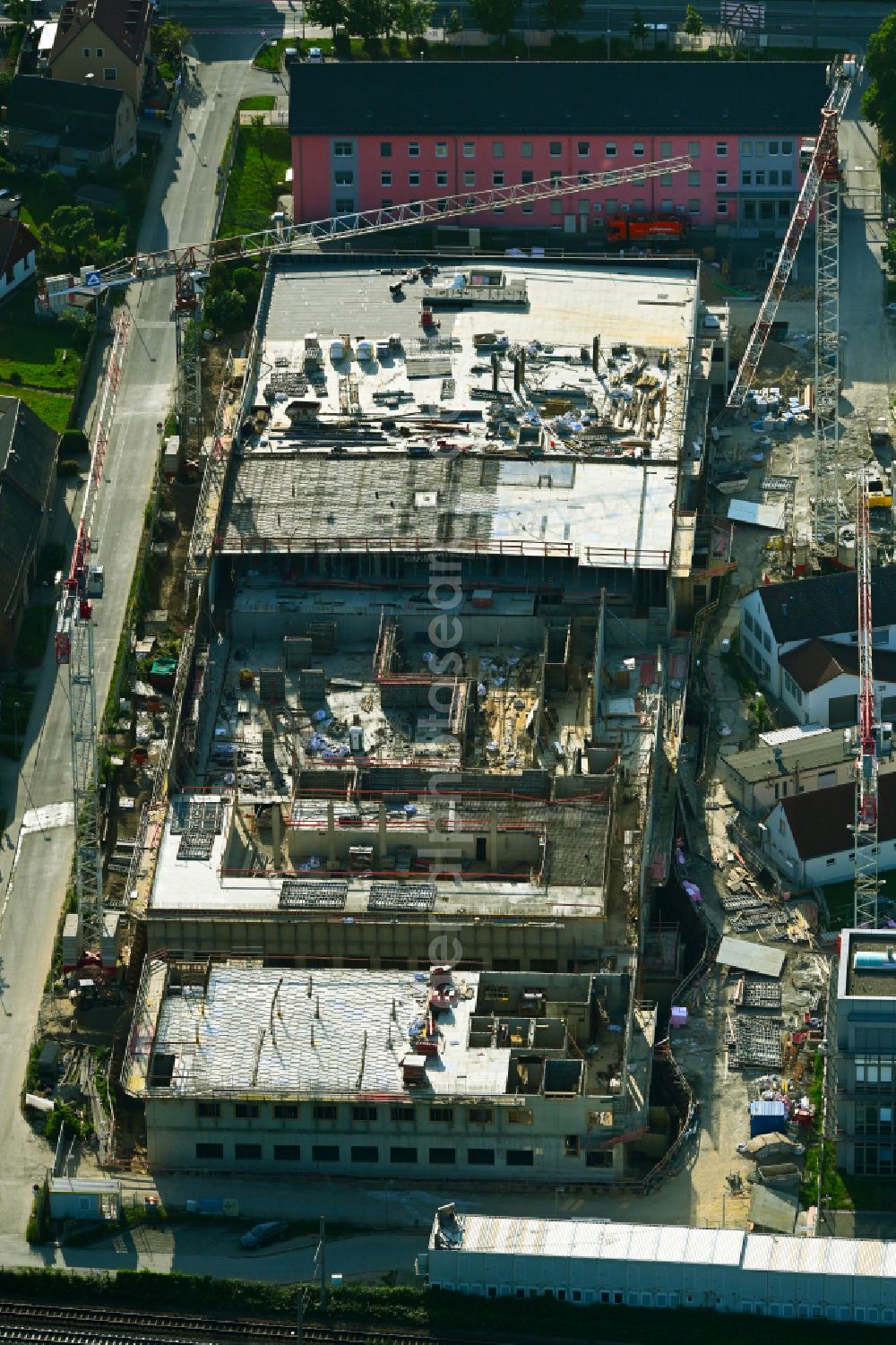 Aerial image Jena - Extension of new building site at the building complex of the institute Friedrich-Loeffler-Institut Bundesforschungsinstitut fuer Tiergesundheit on street Naumburger Strasse - Flurweg in Jena in the state Thuringia, Germany