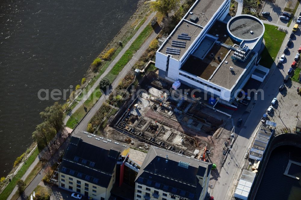 Magdeburg from the bird's eye view: Extension of new building site at the building complex of the institute on Joseph-von-Fraunhofer-Strasse corner Werner-Heisenberg-Strasse - Sarajevo-Ufer in the district Alte Neustadt in Magdeburg in the state Saxony-Anhalt, Germany