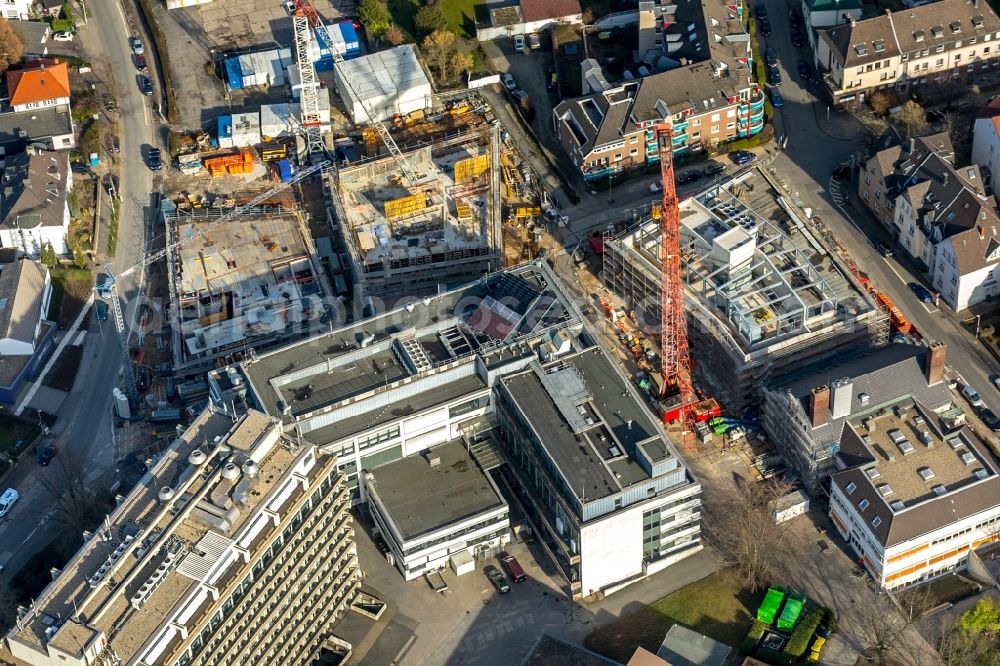 Mülheim an der Ruhr from above - Extension of new building site at the building complex of the institute Max-Planck-Institut fuer Chemische Energiekonversion CEC on Stiftstrasse in Muelheim on the Ruhr in the state North Rhine-Westphalia, Germany