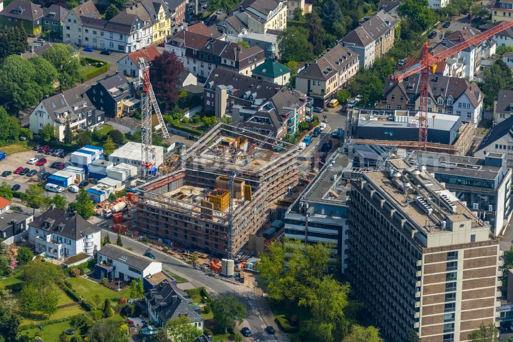 Mülheim an der Ruhr from above - Extension of new building site at the building complex of the institute Max-Planck-Institut fuer Chemische Energiekonversion CEC on Stiftstrasse in Muelheim on the Ruhr in the state North Rhine-Westphalia, Germany