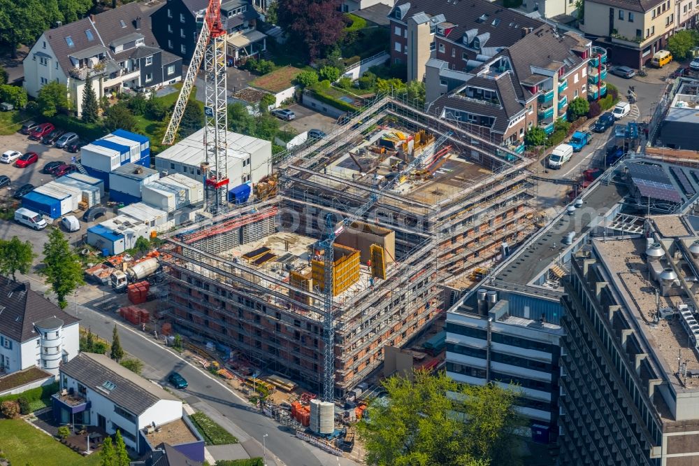 Mülheim an der Ruhr from the bird's eye view: Extension of new building site at the building complex of the institute Max-Planck-Institut fuer Chemische Energiekonversion CEC on Stiftstrasse in Muelheim on the Ruhr in the state North Rhine-Westphalia, Germany