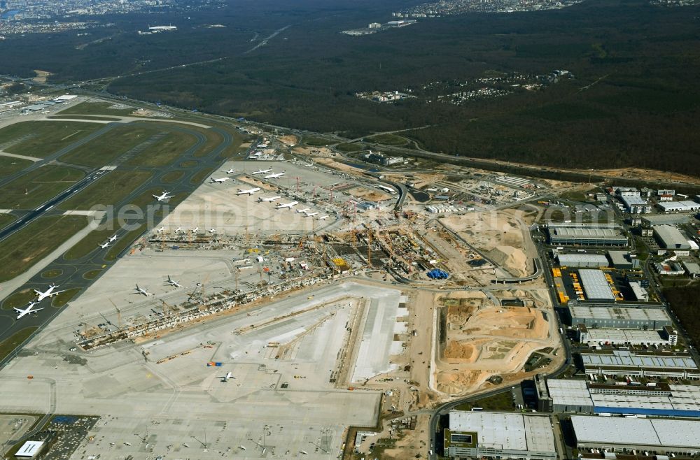 Frankfurt am Main from above - Expansion and construction site on the grounds of the airport fraPort on Terminal 3 in Frankfurt in the state Hesse, Germany