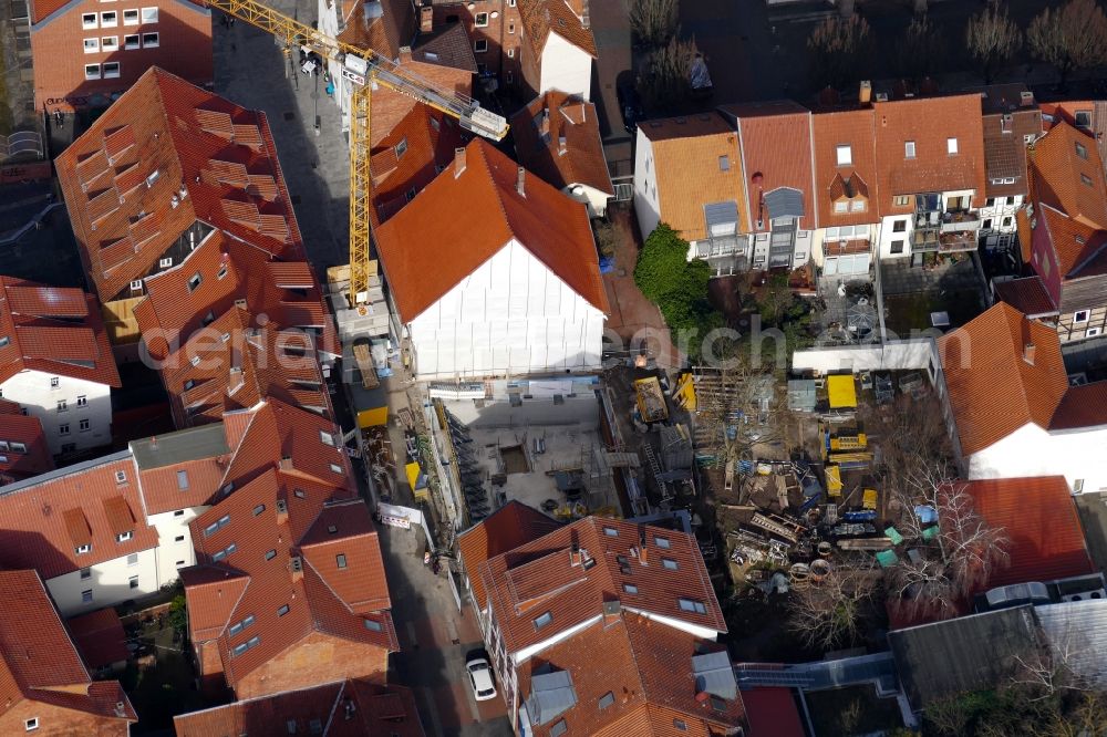 Göttingen from the bird's eye view: Extension of a new construction site at the Museum- Building Kunsthaus - Kunstquartier (KuQua) in Goettingen in the state Lower Saxony, Germany