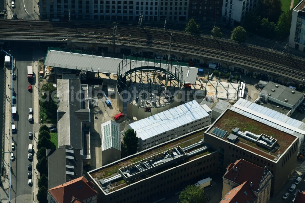 Aerial image Berlin - Extension of a new construction site at the Museum- Building PERGAMONMUSEUM. DAS PANORAMA TEMPORAeRER AUSSTELLUNGSBAU AM KUPFERGRABEN in the district Mitte in Berlin, Germany