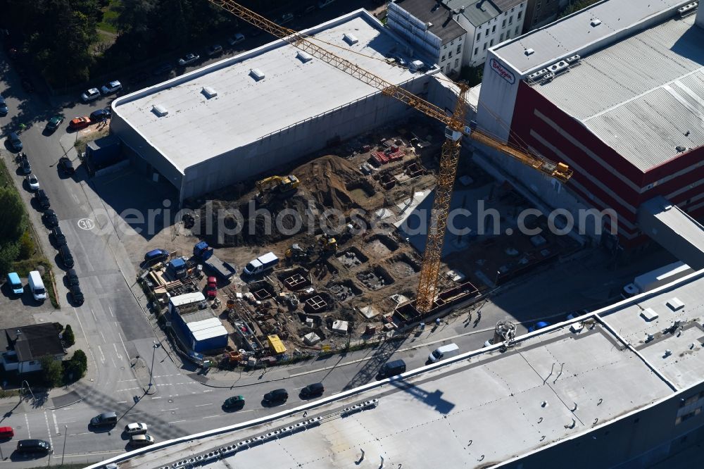 Lübeck from above - Extension - new building - construction site on the factory premises H. & J. Brueggen KG on Gertrudenstrasse in the district Sankt Gertrud in Luebeck in the state Schleswig-Holstein, Germany