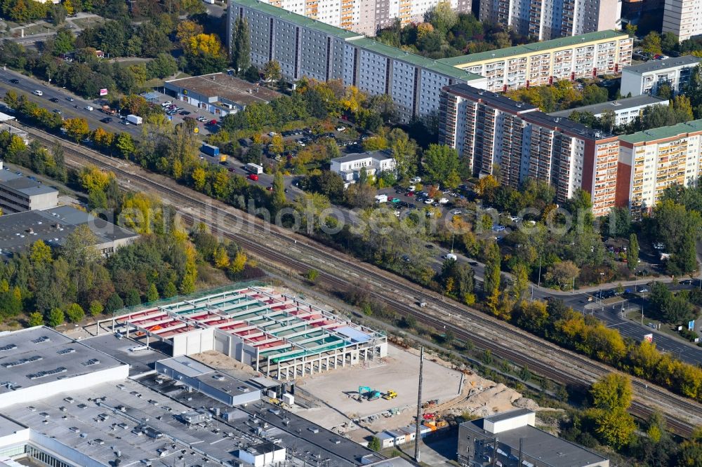 Berlin from above - Extension - new building - construction site on the factory premises of Harry-Brot GmbH on Wolfener Strasse in the district Marzahn in Berlin, Germany