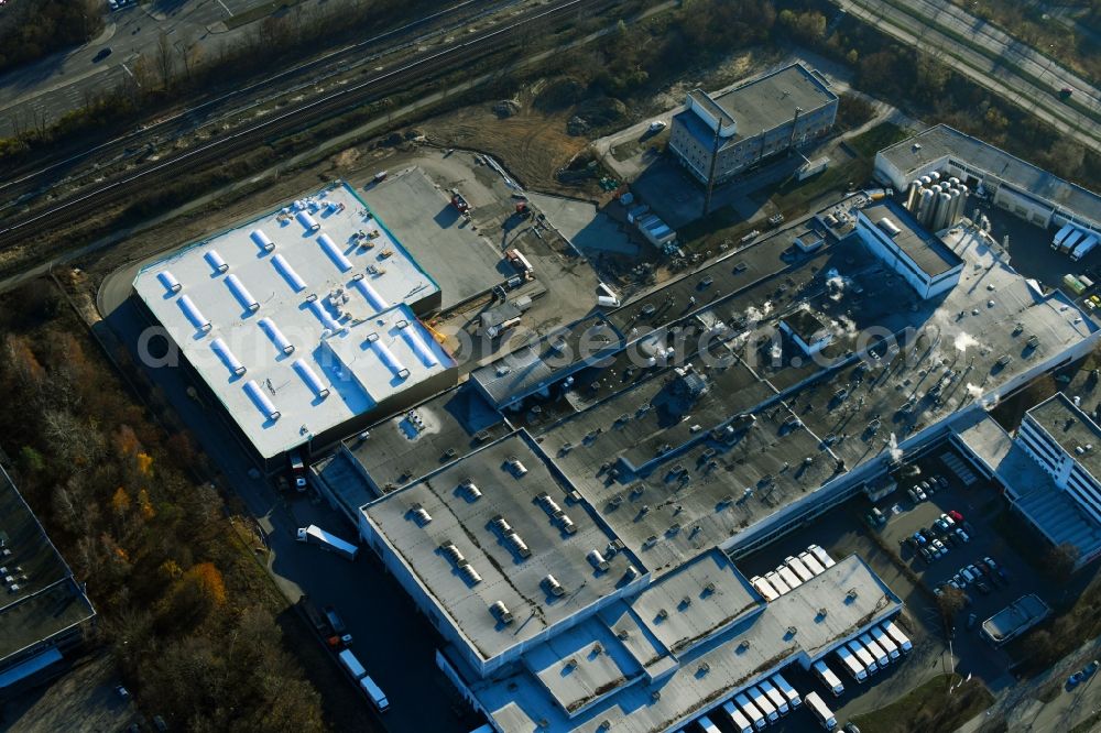 Aerial photograph Berlin - Extension - new building - construction site on the factory premises of Harry-Brot GmbH on Wolfener Strasse in the district Marzahn in Berlin, Germany