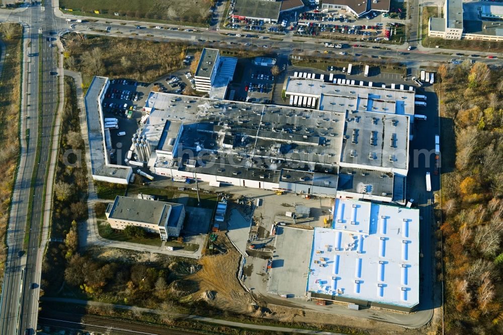 Aerial photograph Berlin - Extension - new building - construction site on the factory premises of Harry-Brot GmbH on Wolfener Strasse in the district Marzahn in Berlin, Germany