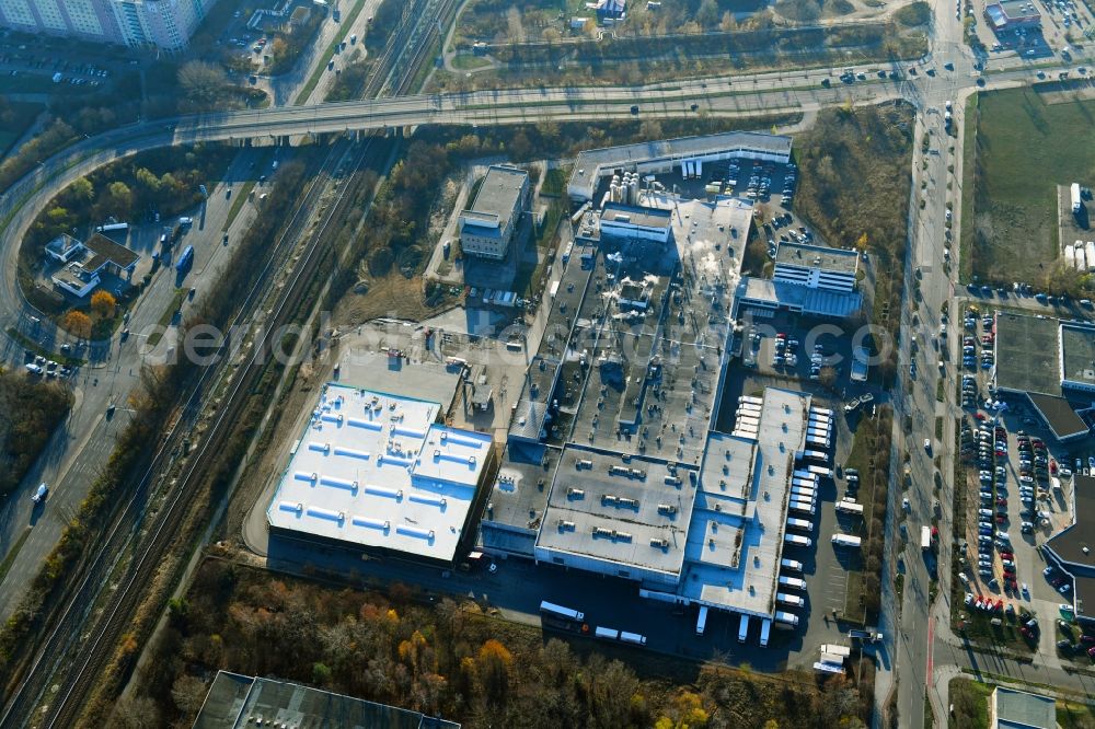 Berlin from the bird's eye view: Extension - new building - construction site on the factory premises of Harry-Brot GmbH on Wolfener Strasse in the district Marzahn in Berlin, Germany