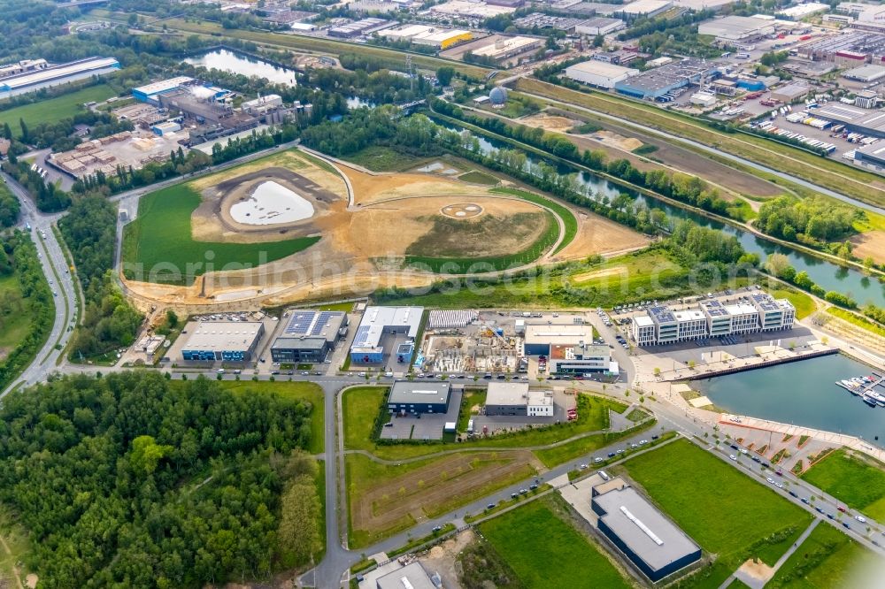 Gelsenkirchen from the bird's eye view: Extension - new building - construction site on the factory premises der Stoelting Gruppe on Johannes-Rau-Allee in the district Bismarck in Gelsenkirchen at Ruhrgebiet in the state North Rhine-Westphalia, Germany