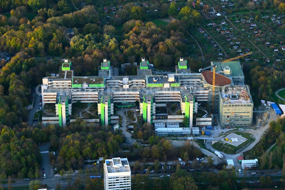 München from above - Construction site for a new extension to the hospital grounds Muenchen Klinik Bogenhausen on street Englschalkinger Strasse in the district Bogenhausen in Munich in the state Bavaria, Germany