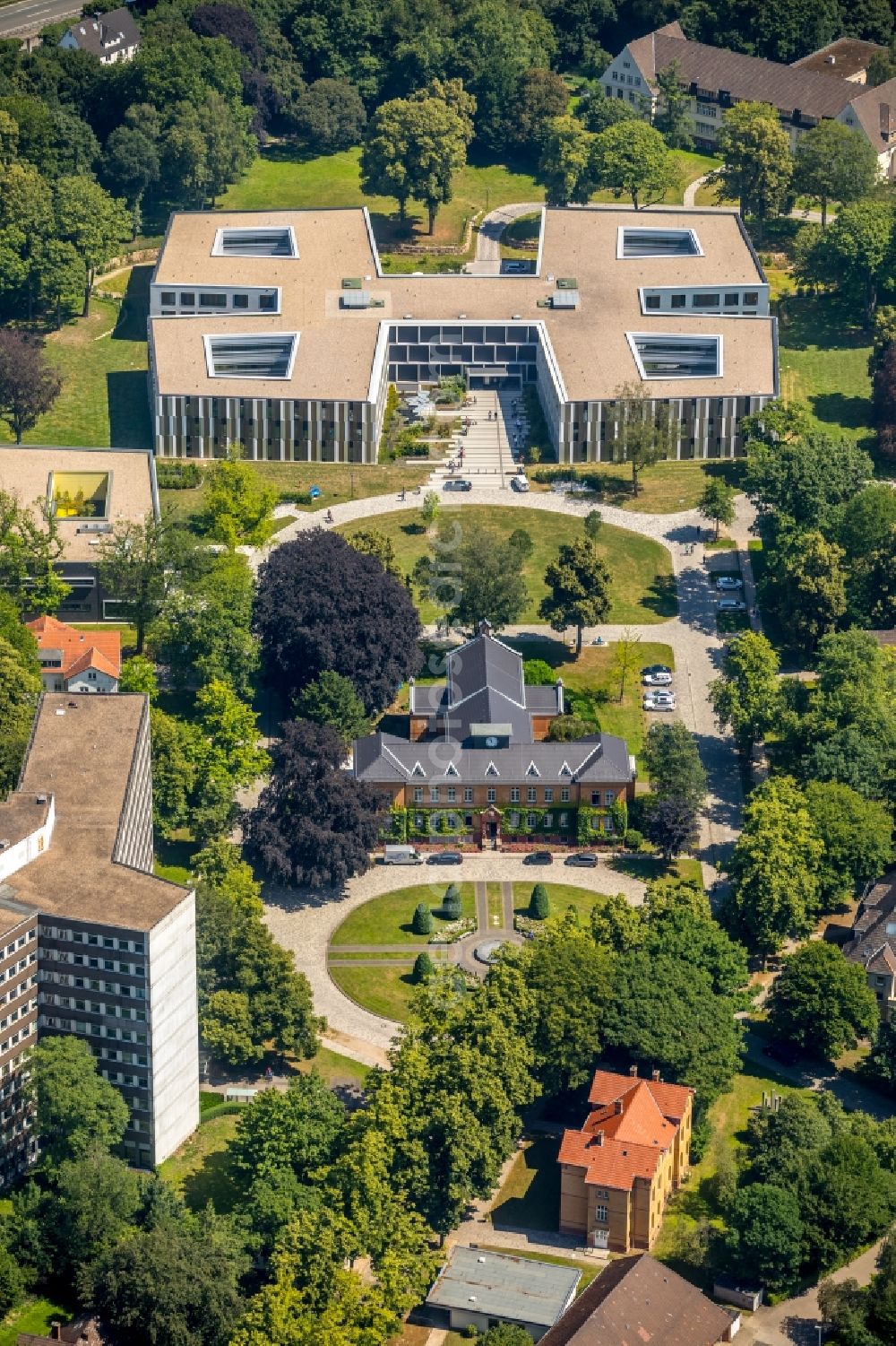 Aerial image Dortmund - New extension to the hospital grounds LWL-Klinik Dortmund fuer Psychiatrie, Psychotherapie und Psychosomatik in the district Aplerbeck in Dortmund in the state North Rhine-Westphalia