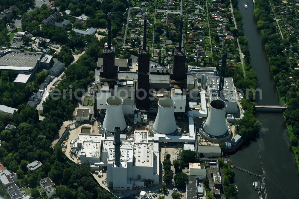 Berlin from the bird's eye view: Exhaust towers of the Vattenfall Europe AG at the canal eltowkanal in Berlin Lichterfelde