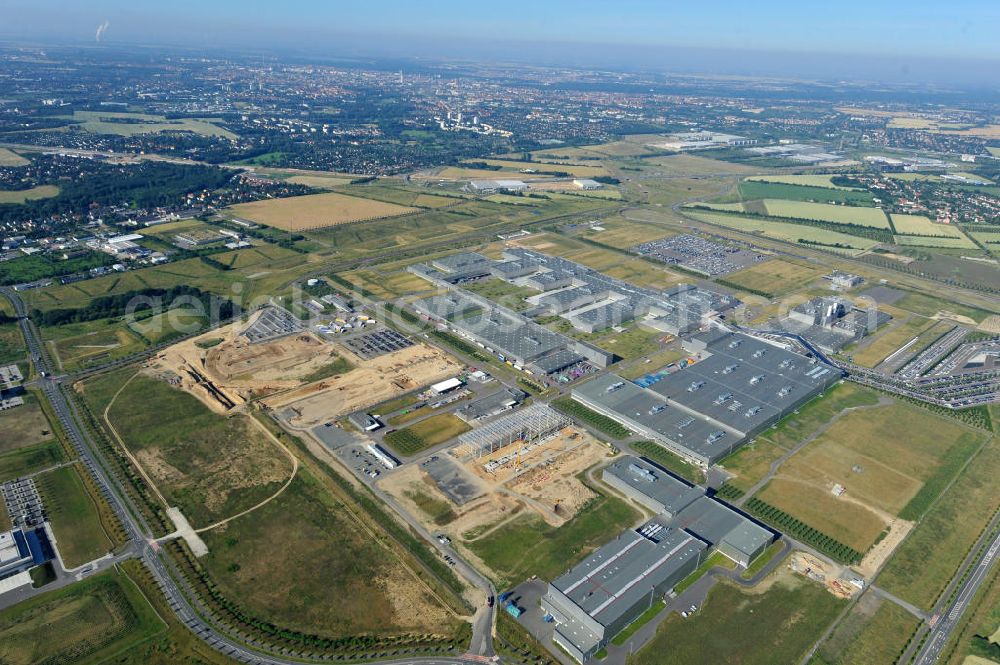 Leipzig from the bird's eye view: Blick auf den Ausbau des Leipziger BMW- Werkes für die Produktion von Elektroautos. Bayerische Motoren Werke / BMW AG Motorrad Werk Leipzig an der BMW Allee 1 in Sachsen. BMW Motorcycle Plant Leipzig in Saxony.