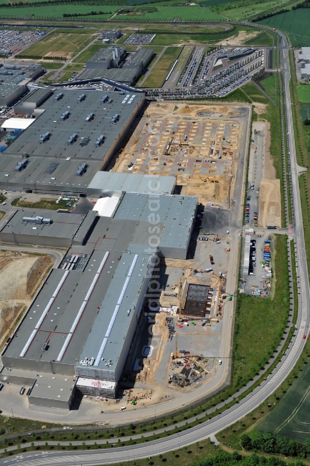 Leipzig from above - Blick auf den Ausbau des Leipziger BMW- Werkes für die Produktion von Elektroautos. Bayerische Motoren Werke / BMW AG Motorrad Werk Leipzig an der BMW Allee 1 in Sachsen. BMW Motorcycle Plant Leipzig in Saxony.