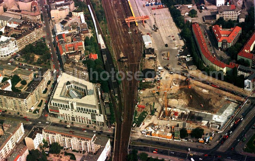 Aerial photograph Berlin - ERWEITERUNGSBAU DES BERLINER RINGCENTER AN DER FRANKFURTER ALLEE