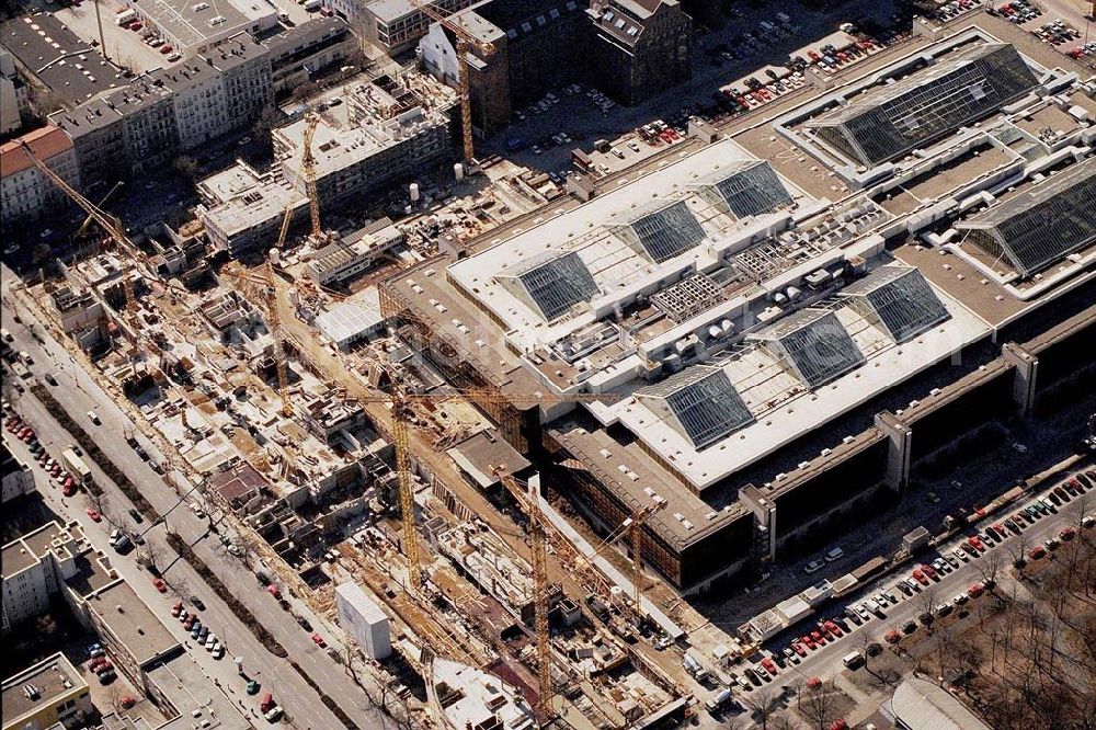 Aerial image Berlin - Wedding - Erweiterungsbau Industrie und Bürok. Siemens Berlin Wedding Brunnenstraße