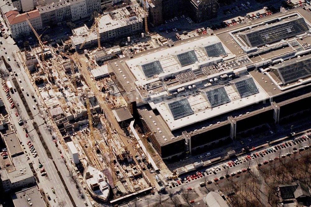 Berlin - Wedding from the bird's eye view: Erweiterungsbau Industrie und Bürok. Siemens Berlin Wedding Brunnenstraße