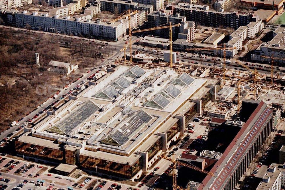 Berlin - Wedding from above - Erweiterungsbau Industrie und Bürok. Siemens Berlin Wedding Brunnenstraße