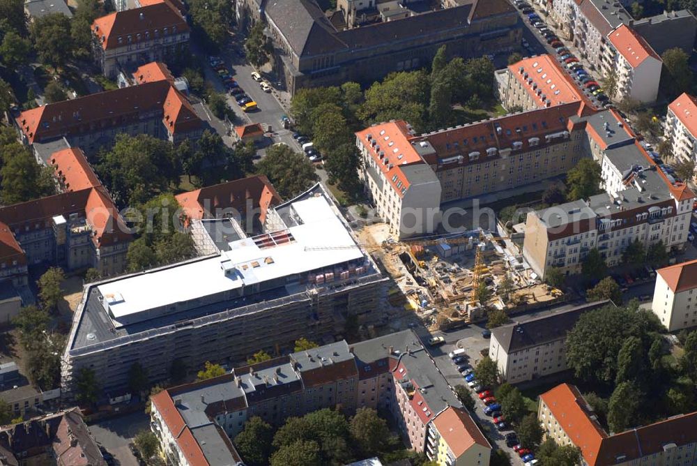 Aerial photograph Berlin - Berlin 12.09.06 Blick auf den Erweiterungsbau am Krankenhaus Lichtenberg in der Fanningerstraße.Krankenhaus Lichtenberg, Oskar-Ziehten-Krankenhaus,Fanningerstr.32,10365 Berlin, Telefon: 030/5518-0,