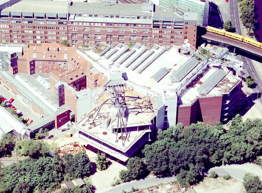 Aerial image Berlin - Kreuzberg - Erweiterungsbau des Museums für Verkehr und Technik an der Trebbiner Straße in Berlin-Kreuzberg.