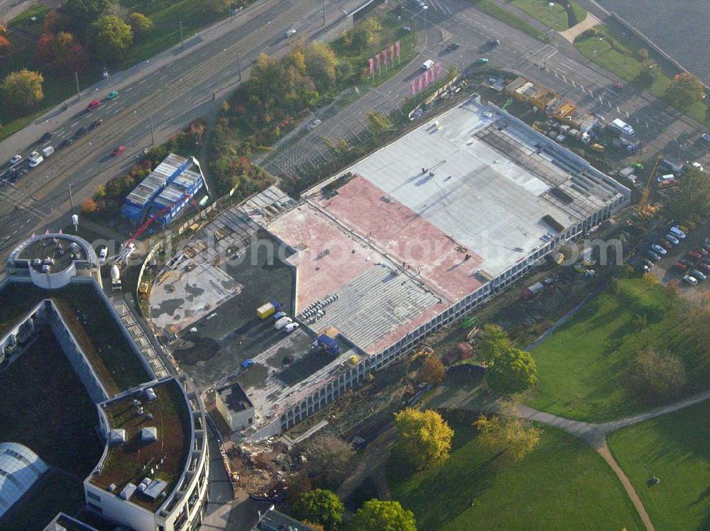 Aerial image Magdeburg / Sachsen-Anhalt - 28.10.2005 Magdeburg / Sachsen-Anhalt: Blick auf die Erweiterungsbaustelle am Allee-Center Magdeburg Ernst-Reuter-Allee 11,39104 Magdeburg,Tel.: 0391 / 533 44 33 Fax: 0391 / 533 44 55 (ECE)