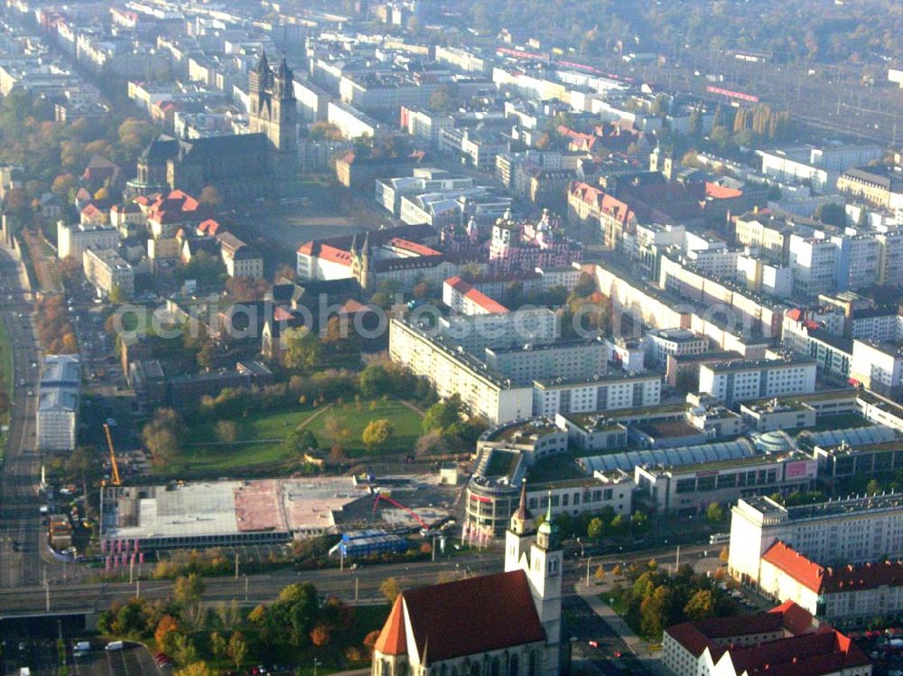 Magdeburg / Sachsen-Anhalt from the bird's eye view: 28.10.2005 Magdeburg / Sachsen-Anhalt: Blick auf die Erweiterungsbaustelle am Allee-Center Magdeburg Ernst-Reuter-Allee 11,39104 Magdeburg,Tel.: 0391 / 533 44 33 Fax: 0391 / 533 44 55 (ECE)