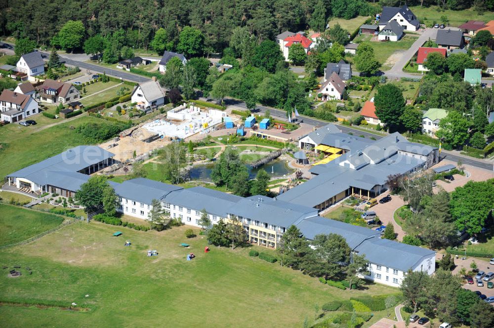 Aerial image Trassenheide - Erweiterungsbaustelle am Hotel und Restaurant Seeklause in Trassenheide auf der Insel Usedom in Mecklenburg - Vorpommern. Extension site at the hotel and restaurant in Seeklause Trassenheide on the island of Usedom in Mecklenburg - Western Pomerania.