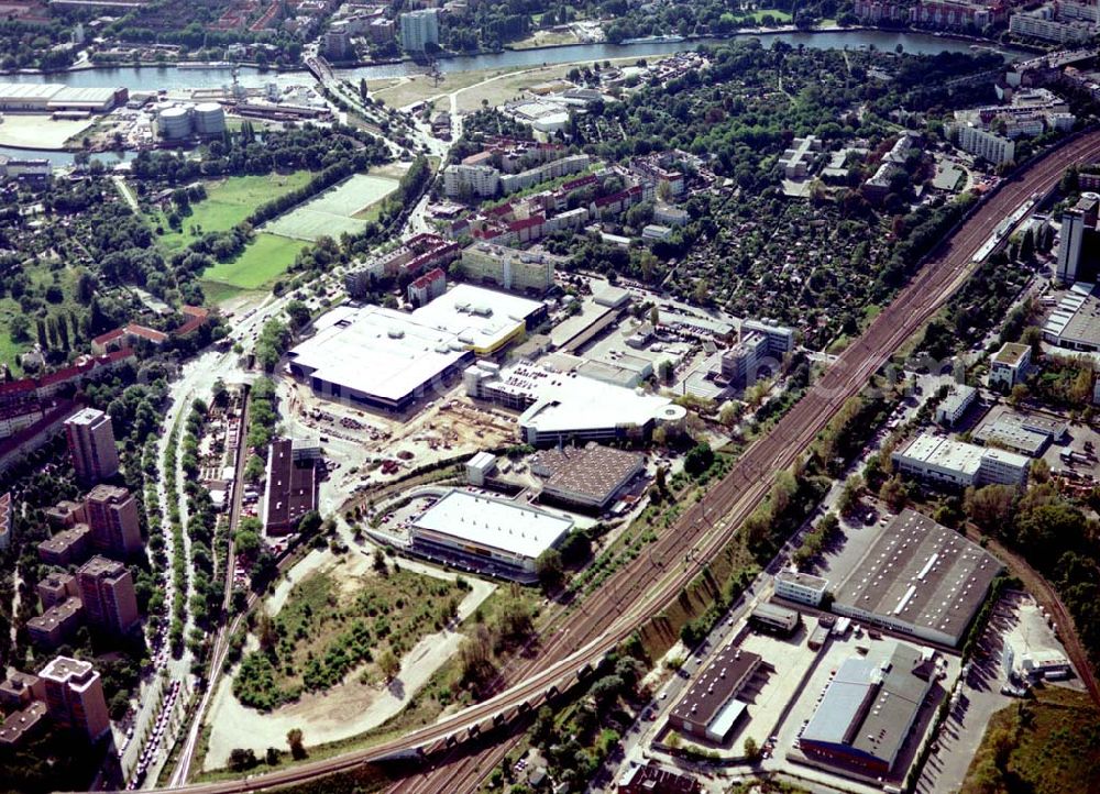 Berlin - Spandau from above - Erweiterungsbaustelle der IKEA-Handelskette in Berlin - Spandau.