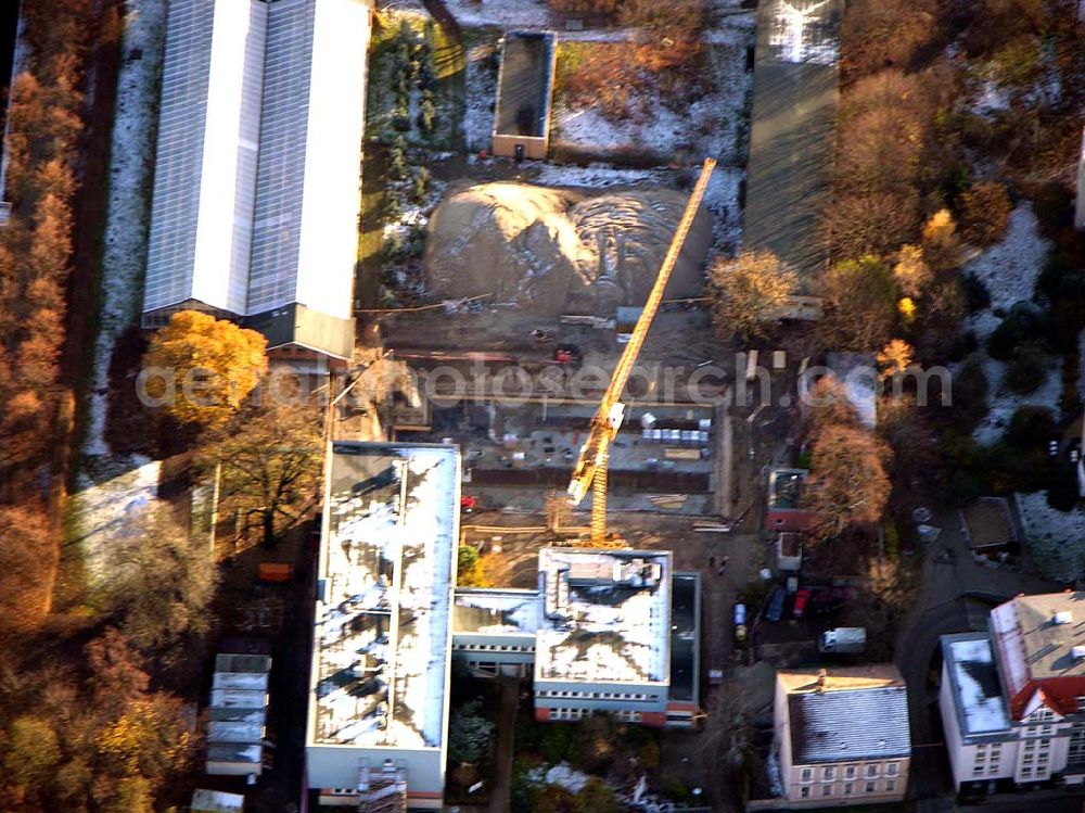 Berlin-Lichtenberg from above - 19.11.2004, Berlin/Lichtenberg Erweiterungsbaustelle am Institut für Zoo- und Wildtierforschung an der Alfred-Kowalke-Strasse 17 10315 Berlin Ansprechpartner:Frau Kruegel,Prof.Dr. Heribert Hoffer(Instiuttleiter),Jutta Wisser(PARS)Tel:030/5168102 e-mail:biblio@izw-berlin.de kruegel@izw-berlin.de