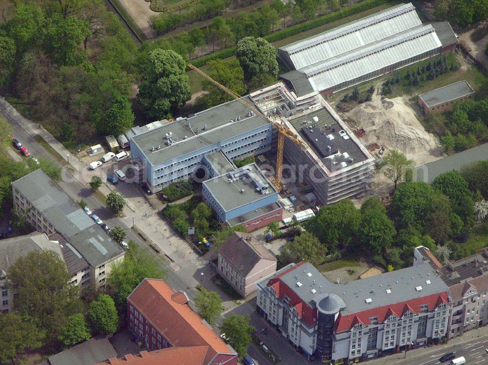 Berlin-Lichtenberg from above - 02.05.2005 , Berlin/Lichtenberg Erweiterungsbaustelle am Institut für Zoo- und Wildtierforschung IZW an der Alfred-Kowalke-Strasse 28 10315 Berlin