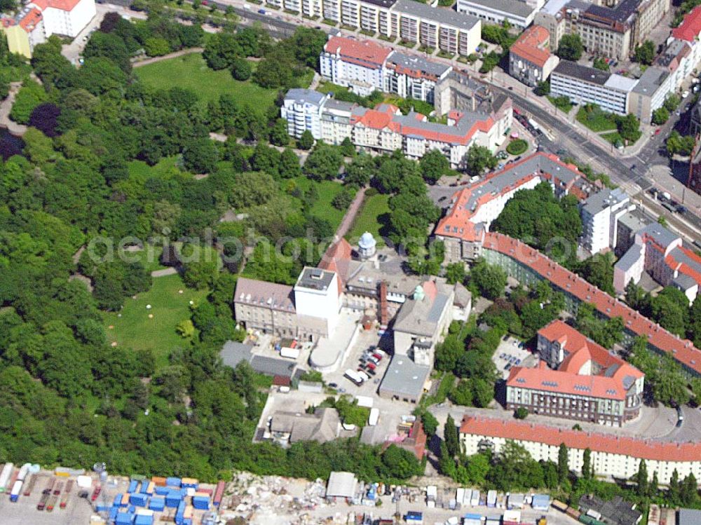 Aerial photograph Berlin - Lichtenberg - Theater in Berlin-Lichtenberg an der Möllenstr. carrousel-Theater An der Parkaue 29 10367 Berlin Tel. 55 77 52 44 sowie: Das Weite Theater Parkaue 23 10367 Berlin