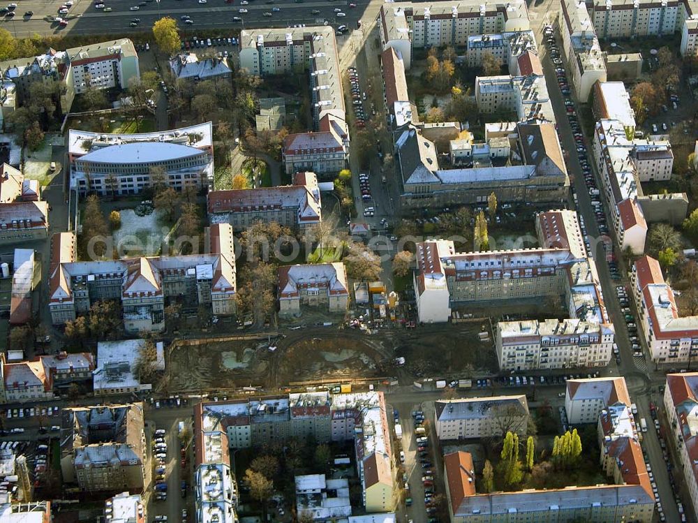 Berlin Lichtenberg from above - 19.11.2004 BERLIN Erweiterungsbaustelle des Krankenhaus Lichtenberg an der Fanninger Straße in Berlin - Lichtenberg / Friedrichsfelde