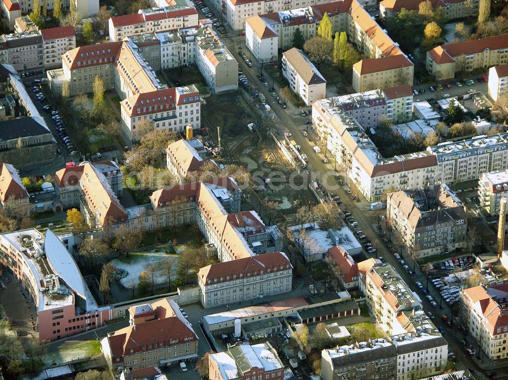 Berlin Lichtenberg from above - 19.11.2004 BERLIN Erweiterungsbaustelle des Krankenhaus Lichtenberg an der Fanninger Straße in Berlin - Lichtenberg / Friedrichsfelde