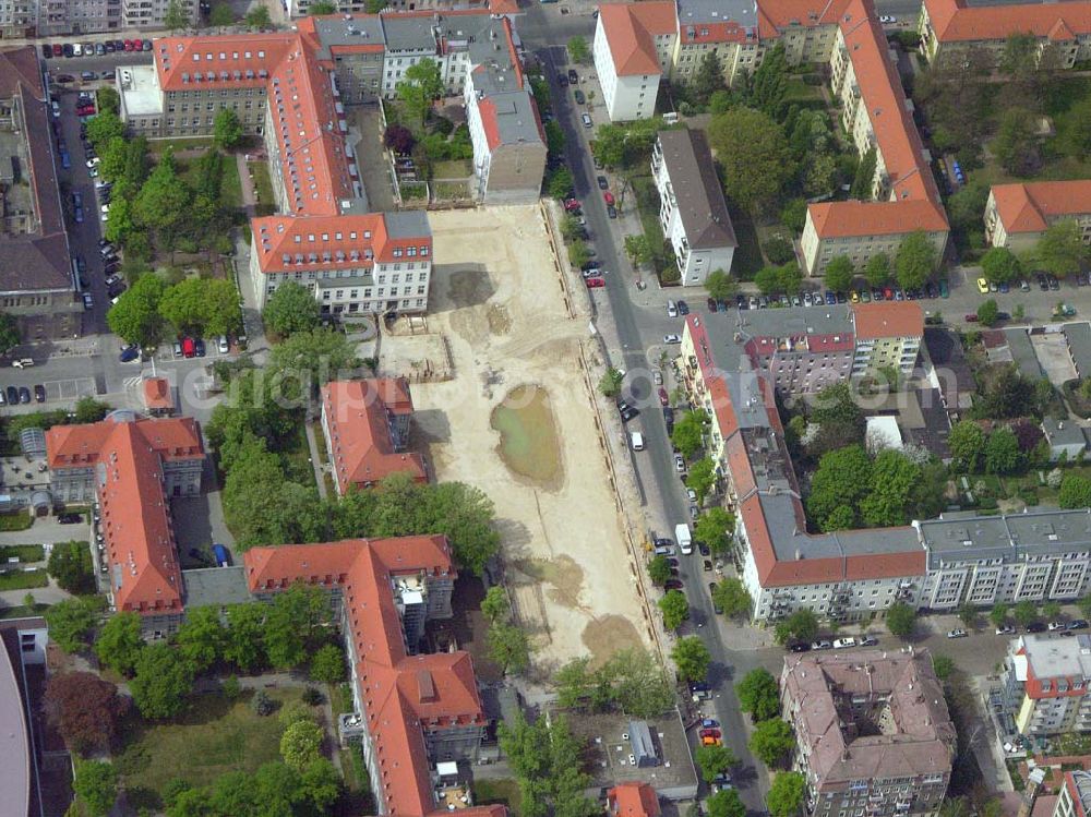 Berlin-Lichtenberg from above - 02.05.2005 BERLIN Erweiterungsbaustelle des Krankenhaus Lichtenberg an der Fanninger Straße in Berlin - Lichtenberg / Friedrichsfelde