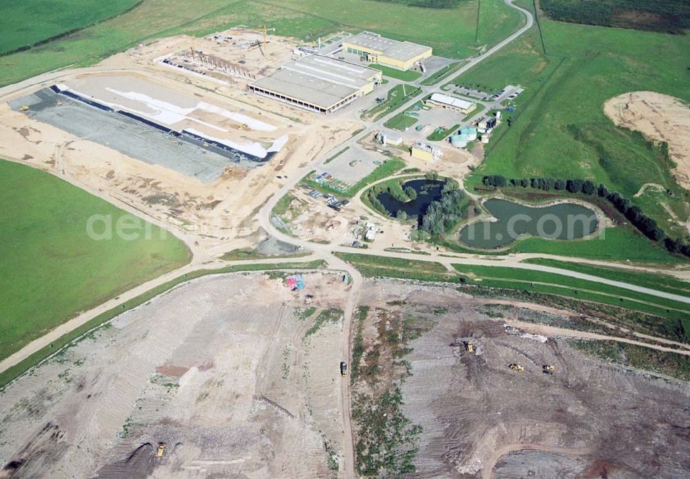 Aerial photograph Rosenow - Blick auf die Erweiterungsbaustelle der neuen Abfallbehandlungsanlage in Rosenow. Betreiber ist die OVVD Ostmecklenburgisch Vorpommersche Verwertungs- und Deponie GmbH, Zum Kranichmoor in17091 Rosenow. Fon (03 9602) 296-0,Fax (03 96 02) 296-90,e-mail: eiko.potreck@ovvd.de ,