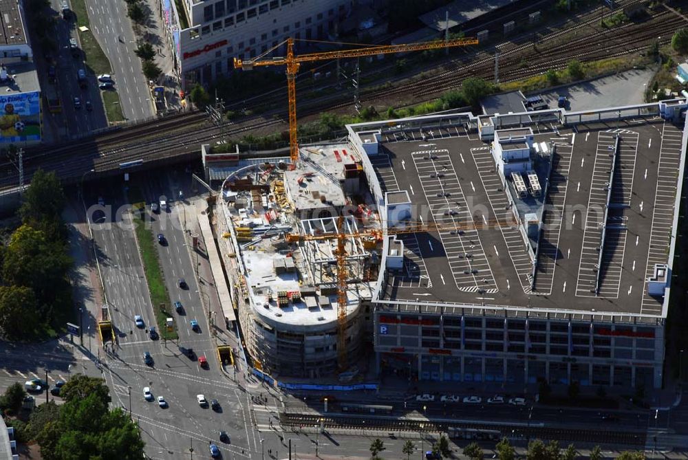 Aerial image Berlin-Friedrichshain - Erweiterungsbaustelle Ringcenter 1 und 2 der ECE GmbH an der Frankfurter Allee in Berlin-Friedrichshain.