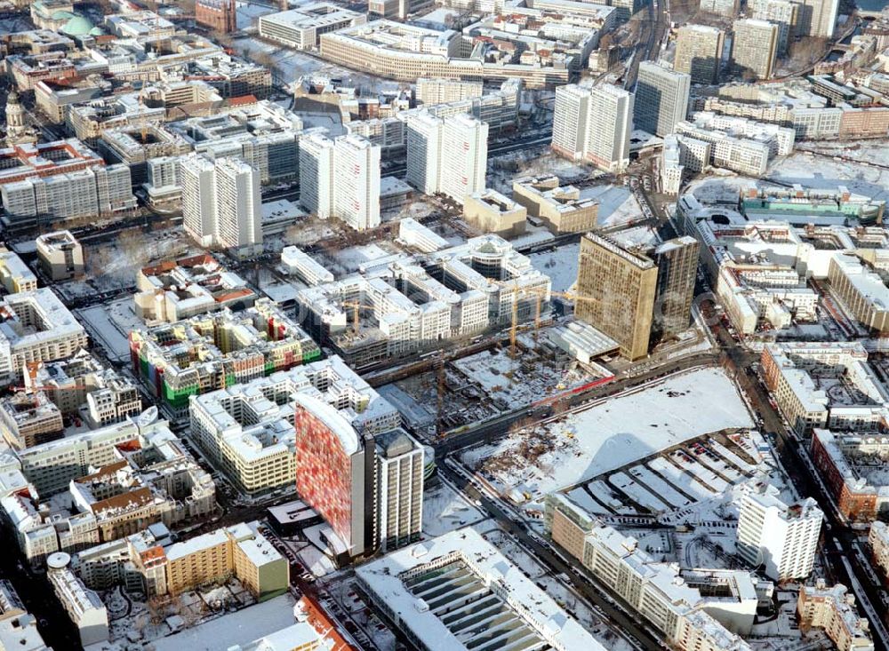 Berlin from above - Erweiterungsbaustelle des SPRINGER-Verlages an der Kochstraße / Axel-Springer Straße in Berlin - Kreuzberg.