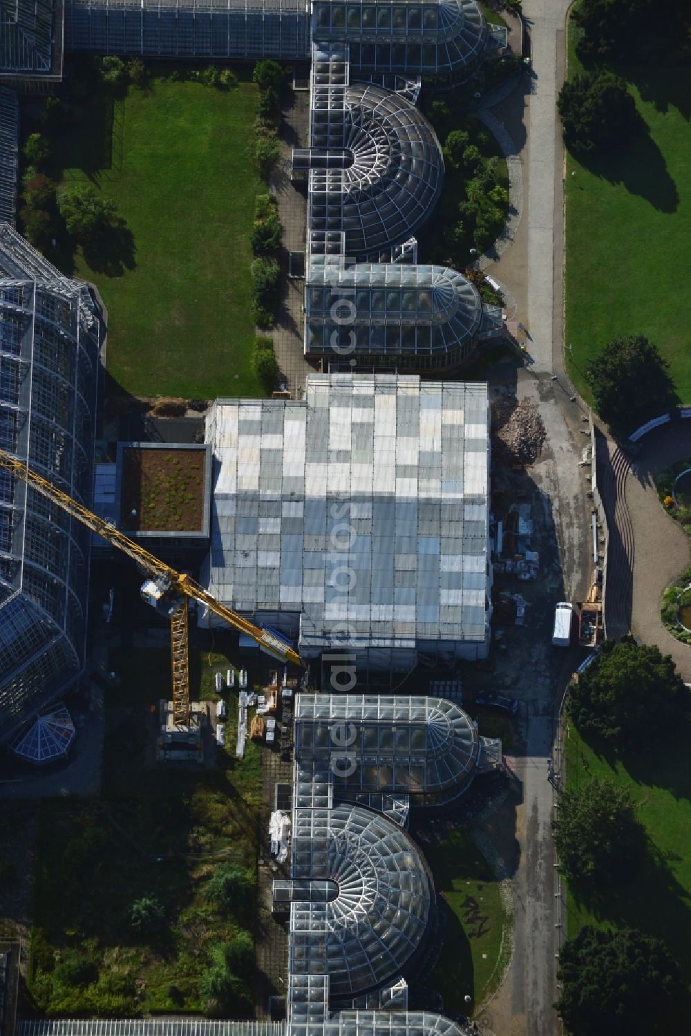 Aerial photograph Berlin Dahlem - View of tropical house in the botanical garden in Steglitz, Berlin