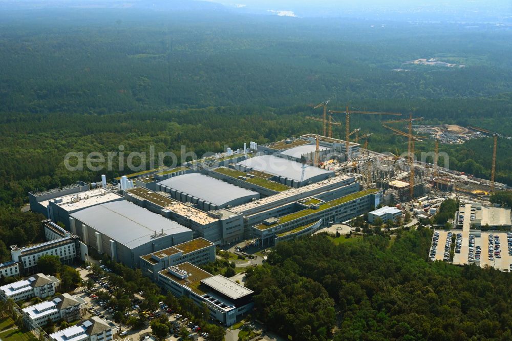 Dresden from the bird's eye view: Building and production halls on the premises of Infineon Technologies Dresden GmbH in the district Klotzsche in Dresden in the state Saxony, Germany