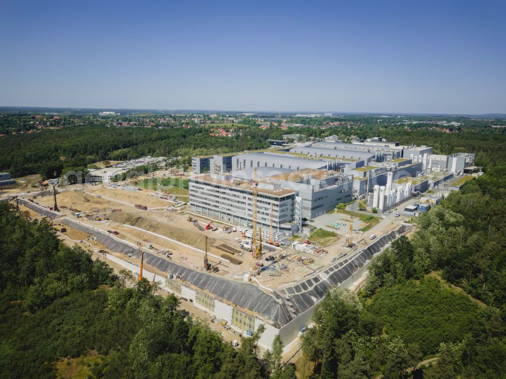 Dresden from above - Building and production halls on the premises of Infineon Technologies Dresden GmbH in the district Klotzsche in Dresden in the state Saxony, Germany