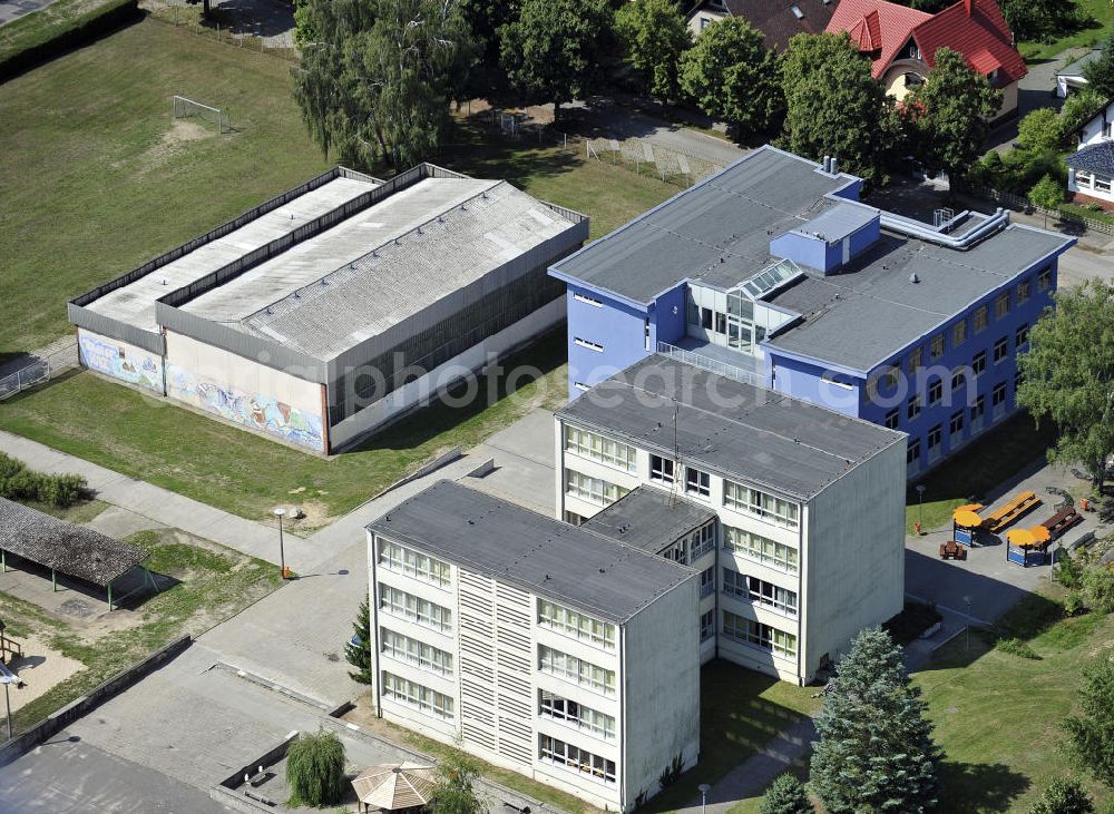 Aerial photograph Storkow - Blick auf die Europaschule Storkow mit Grund- und Oberschule an der Theodor-Fontane-Straße. View of the European School Storkow with primary and secondary school at the Theodor-Fontane-Strasse.