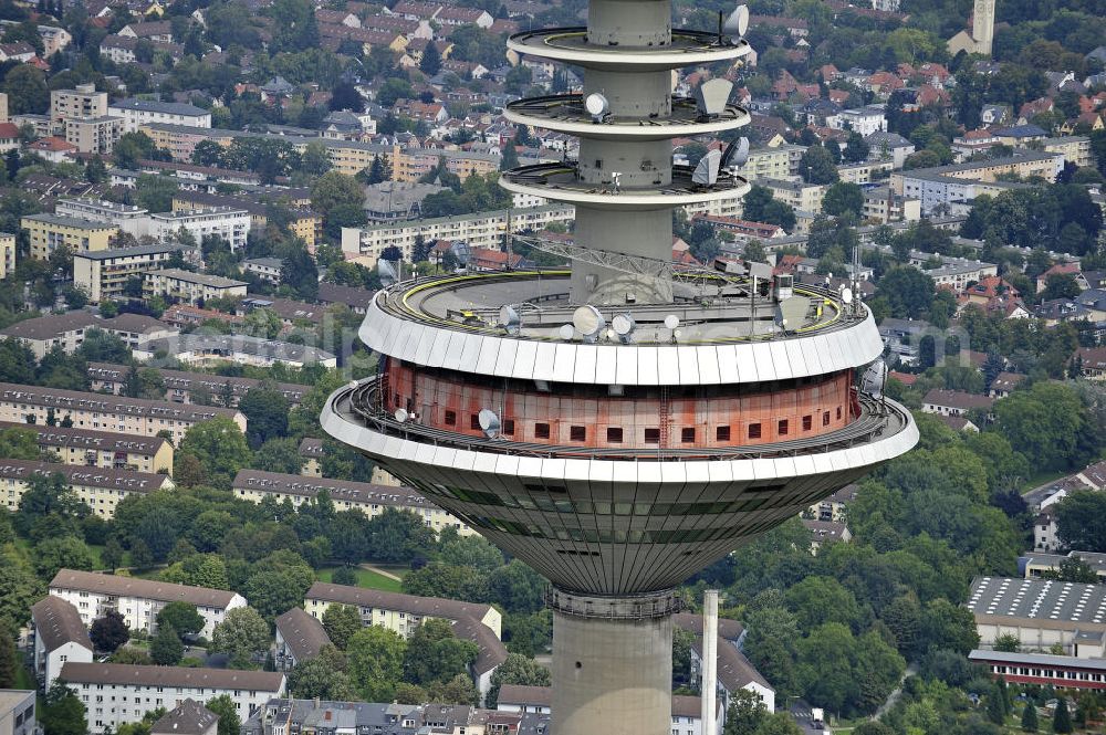 Aerial photograph Frankfurt am Main - Die Kanzel des Europaturms im Stadtteil Bockenheim. Die drehbare Kanzel befindet sich in 227 Meter Höhe. Der in den 1970ern errichtete Fernmeldeturm ist mit 337,5 m der zweithöchste Deutschlands. The pulpit of the Tower of Europe in the district Bockenheim. The rotating pulpit is located in 227 meters height. The telecommunication tower was built in the 1970s and is with 337.5 m the second highest in Germany.