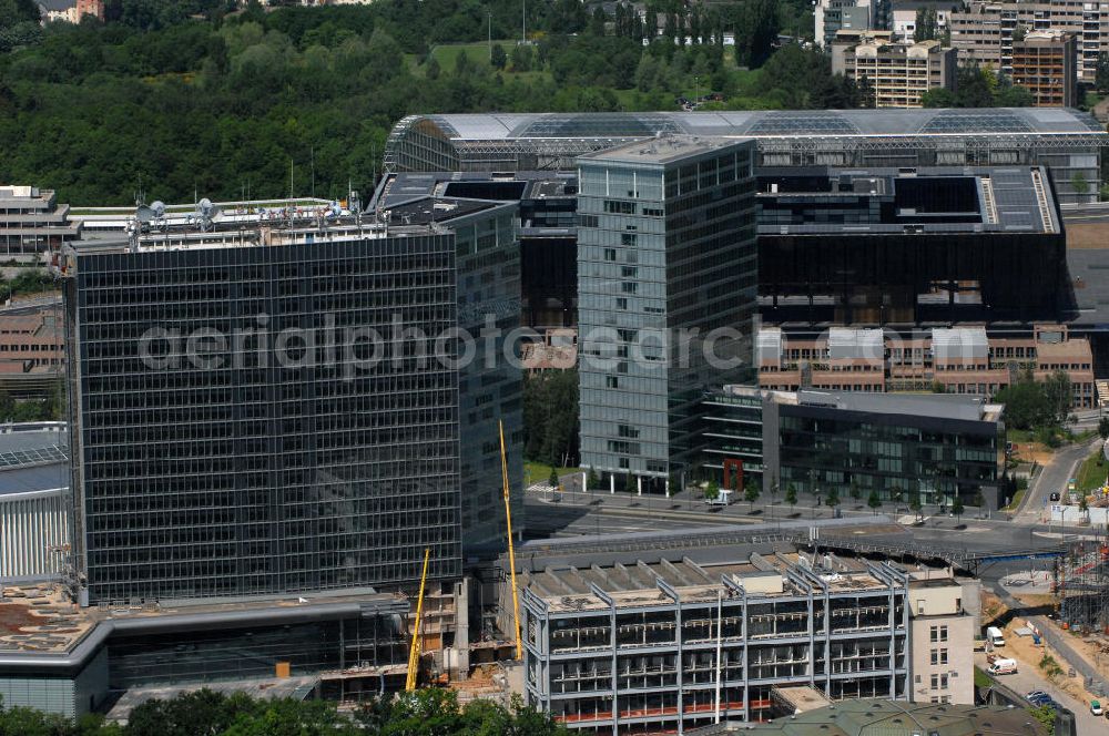 Luxemburg from the bird's eye view: Blick auf das Areal vom Europäischen Gerichtshof im Europaviertel in Luxemburg. Es befindet sich auf dem Kirchberg-Plateau in Luxemburg (Stadt).