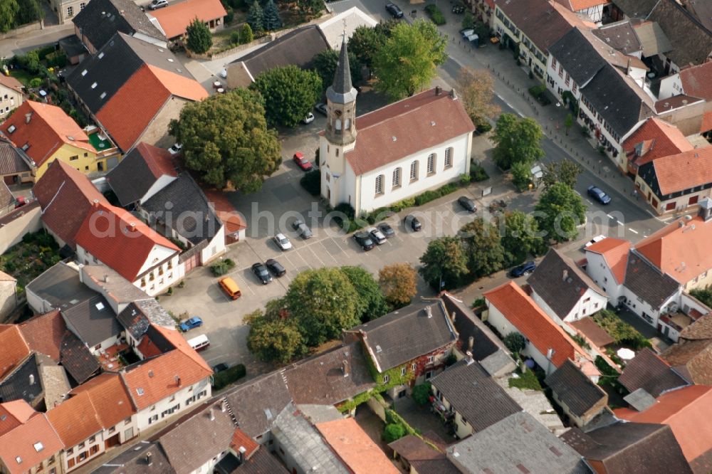 Schwabenheim an der Selz from the bird's eye view: Evangelical Church of Elsheimer Street in Swabia an der Selz in the state of Rhineland-Palatinate