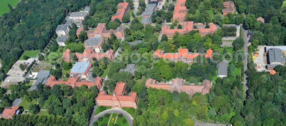 Berlin Lichtenberg from the bird's eye view: Blick auf das Evangelische Krankenhaus Königin Elisabeth Herzberge in Lichtenberg. View of the Protestant Queen Elizabeth Hospital in Lichtenberg.